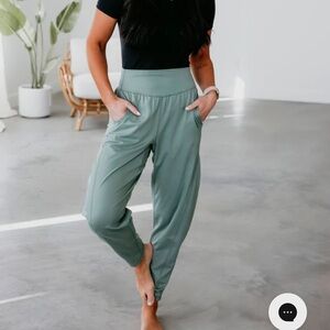 Women's Mono B Green High-Waisted Pants